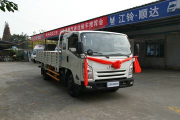 江铃 凯锐800H 152马力 4.7米排半栏板轻卡(JX1083TPKA2)
