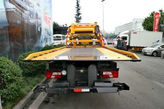 江铃 凯锐800 152马力 4X2 3815轴距清障车(JX5087TQZXK2) 江铃 凯锐800 152马力 4X2 3815轴距清障车(JX5087TQZXK2)