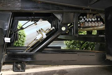 ���� ����800 152���� 4X2 3815������ϳ�(JX5087TQZXK2)ͼƬ