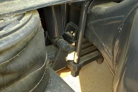 北奔V3HT&nbsp;牵引车底盘                                                图片