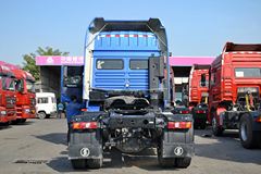 陕汽重卡 德龙F3000 轻量化版 300马力 4X2牵引车(SX4186NN361) 陕汽重卡 德龙F3000 轻量化版 300马力 4X2牵引车(SX4186NN361)