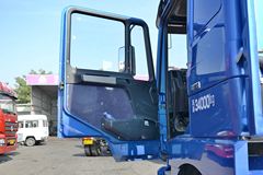 陕汽重卡 德龙F3000 轻量化版 300马力 4X2牵引车(SX4186NN361) 陕汽重卡 德龙F3000 轻量化版 300马力 4X2牵引车(SX4186NN361)