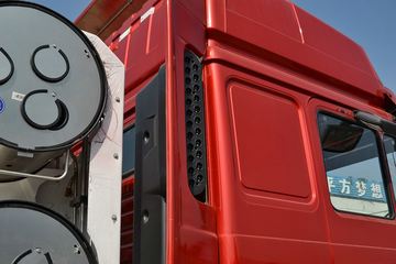 �����ؿ� ����F3000 �������� 380���� 6X4 LNGǣ����(SX4258NT384TL)ͼƬ