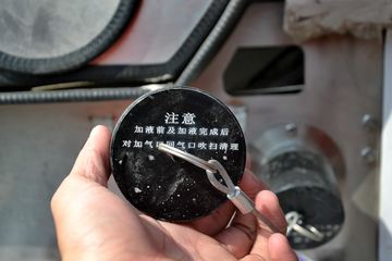 �����ؿ� ����F3000 �������� 380���� 6X4 LNGǣ����(SX4258NT384TL)ͼƬ