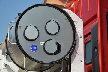 �����ؿ� ����F3000 �������� 380���� 6X4 LNGǣ����(SX4258NT384TL)ͼƬ