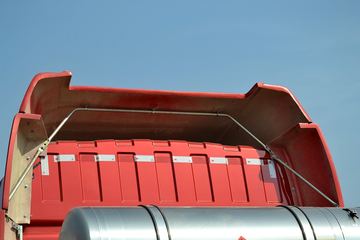 �����ؿ� ����F3000 �������� 380���� 6X4 LNGǣ����(SX4258NT384TL)ͼƬ