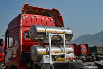 �����ؿ� ����F3000 �������� 380���� 6X4 LNGǣ����(SX4258NT384TL)ͼƬ