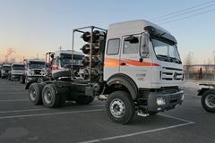 北奔 NG80重卡 380马力 6X4 CNG牵引车(ND4250B38J6Z00)