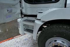 华菱汉马 220马力 6X2 随车吊