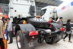 华菱 汉马重卡 375马力 4X2牵引车(HN4182A31C4M4)