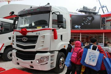 华菱 汉马重卡 375马力 4X2牵引车(HN4182A31C4M4)