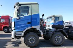 北奔 V3重卡 336马力 8X4自卸车底盘(国五)(ND1310DD5J7Z00)