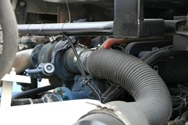 德龙F3000&nbsp;混凝土搅拌车底盘                                                图片