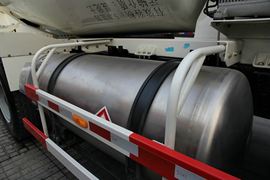 德龙F3000&nbsp;混凝土搅拌车底盘                                                图片