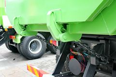 上汽红岩 新金刚重卡 310马力 6X4 5.6米自卸车(CQ5255ZLJHMG384)