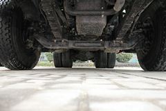 上汽红岩 新金刚重卡 350马力 6X4 5.6米自卸车(CQ3255HTG384)