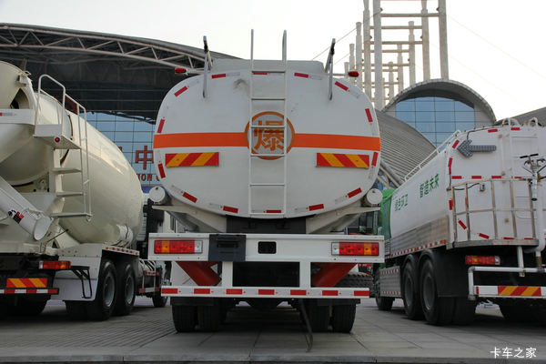 优惠0.8万 东营市德龙新M3000油罐车火热促销中