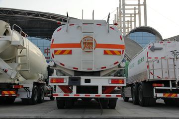 德龙新M3000 油罐车外观图片