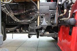 德龙F3000&nbsp;随车吊底盘图片