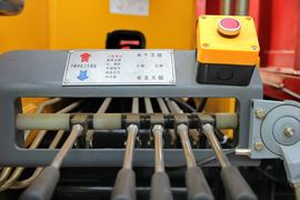 德龙F3000&nbsp;随车吊上装图片