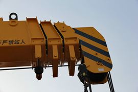 德龙F3000&nbsp;随车吊上装图片