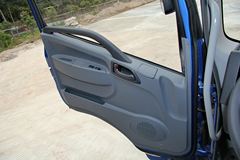 江淮 帅铃Q9 威司达W530中卡 160马力 4X2 6.75米厢式载货车(HFC5110XXYP70K1E1)