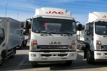 江淮帅铃 威司达W500中卡 160马力 4X2 6.8米厢式载货车底盘(HFC5142XXYP70K1E1)