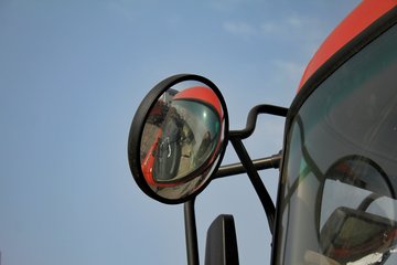 �������ó� ����п� 200���� 6X2 6.2����ж��(DFL3160B4)ͼƬ