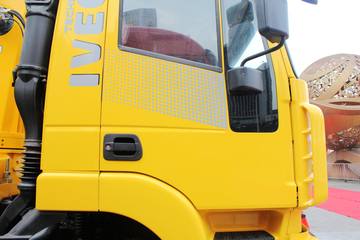 �������� ��ʨM100 6X4 12�� �泵��ͼƬ