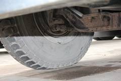 上汽红岩 杰狮M100 6X4 12吨 随车吊 上汽红岩 杰狮M100 6X4 12吨 随车吊