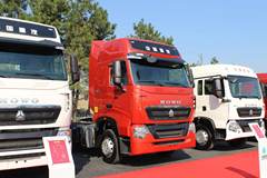 中国重汽 HOWO T7H重卡 440马力 6X2牵引车(九气囊)(ZZ4257V323HD1)