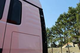 HOWO T5G&nbsp;牵引车外观                                                图片