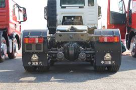 HOWO T5G&nbsp;牵引车底盘                                                图片