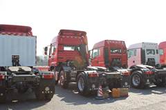 中国重汽 豪瀚J5G重卡 轻量化版 350马力 6X2牵引车(ZZ4255N27C3D1B)