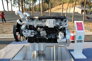 中国重汽MC11H.49-50 490马力 11L 国五 柴油发动机