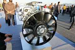 中国重汽MC07.35-40 350马力 7L 国四 柴油发动机