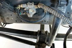 上汽红岩 杰狮M100重卡 290马力 4X2牵引车(CQ4185HMG361)