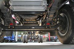 东风柳汽 乘龙M3中卡 160马力 4X2 7.7米厢式载货车底盘(LZ5162XXYM3AA)