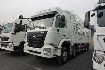 中国重汽 豪瀚J5G重卡 310马力 8X4 9.5米仓栅式载货车(ZZ5325CCYN4663D1)