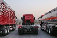 中国重汽 SITRAK C7H重卡 360马力 8X4 混凝土搅拌车(底盘)(ZZ5316GJBN326MD1)