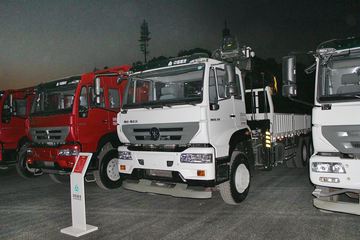 中国重汽 斯太尔M5G 280马力 6X4 随车吊(ZZ5251JSQM574GD1H)