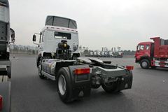 中国重汽 斯太尔M5G重卡 260马力 4X2 LNG牵引车(ZZ4181M421GE1L)