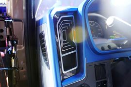 铂骏·天际&nbsp;牵引车驾驶室                                               图片