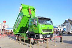 时骏 格奥雷重卡 336马力 6X4 5.8米LNG自卸车(U型斗新型渣土车)(LFJ3255G11)