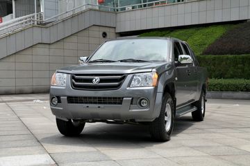 东风P66-221标准型 2.4L柴油 两驱 双排皮卡