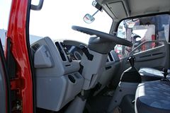 解放 J6F 重载版 150马力 4X2排半轻卡底盘 解放 J6F 重载版 150马力 4X2排半轻卡底盘