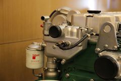 锡柴CA6DL2-35E3 350马力 8.6L 国三 柴油发动机