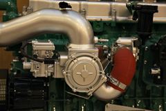 锡柴CA6SL2-22E5N 220马力 8.6L 国五 天然气发动机