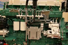 锡柴CA6DL2-33E5 330马力 8.6L 国五 柴油发动机