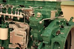 锡柴CA6DLD-24E4R/E4 240马力 6.6L 国四 柴油发动机